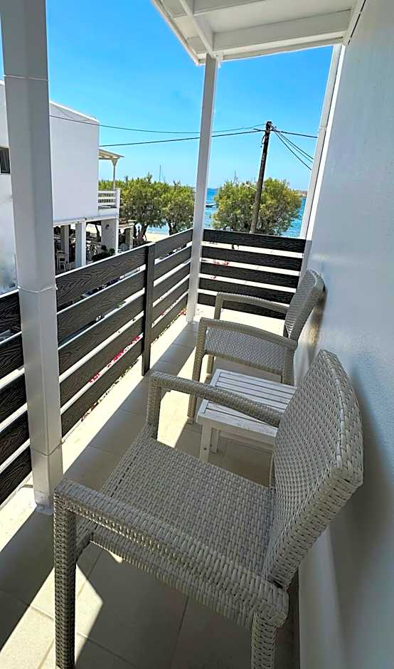 Kirki Rooms by the sea