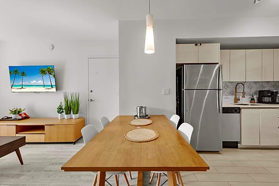 Water View Building With Pool - 5-Min Walk To The Beach