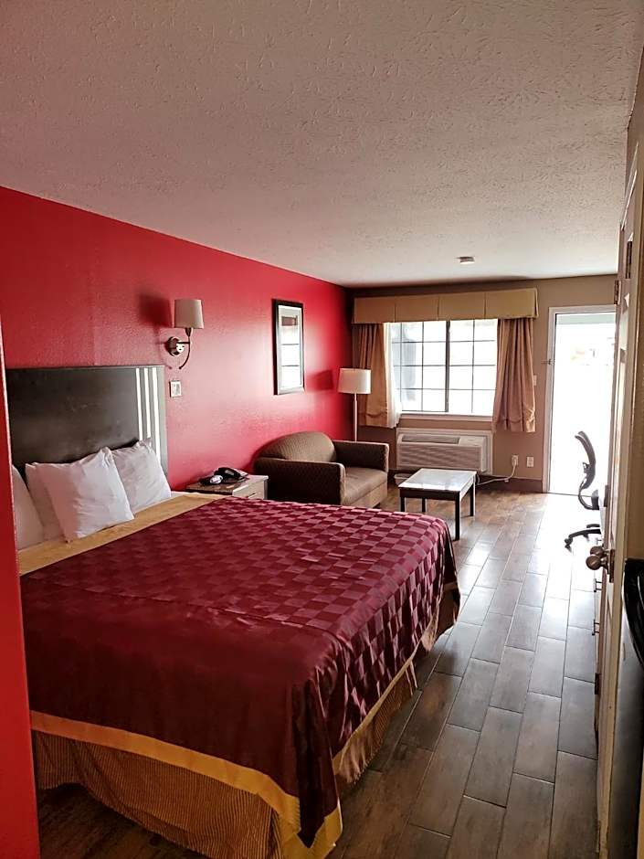 Texas Inn and Suites Raymondville