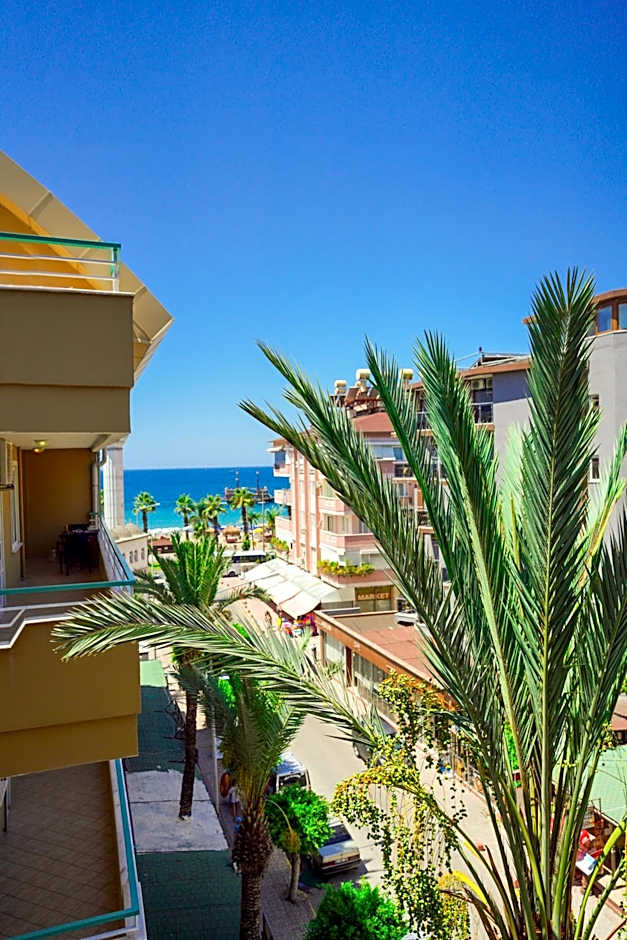 Miss Cleopatra Hotel