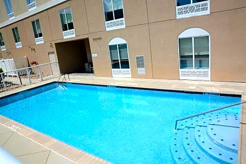 Holiday Inn Express & Suites Caryville By IHG