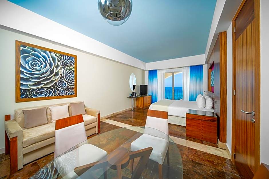 Altitude by Krystal Grand Los Cabos - All Inclusive
