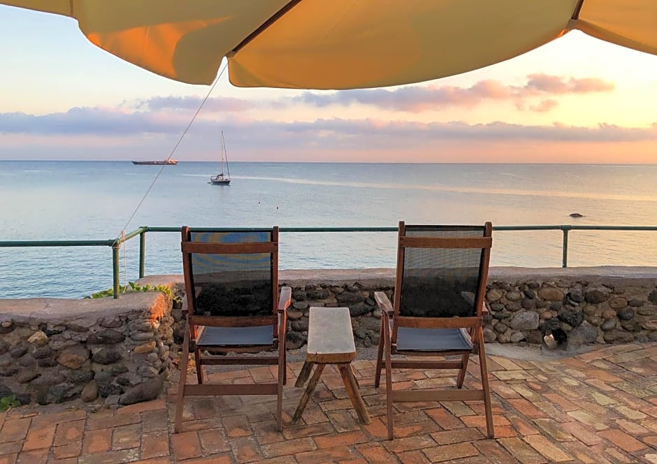 Nelinda Waterfront Accommodation