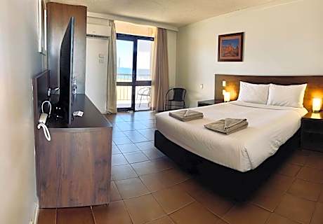 Deluxe Room w/ Ocean View Eco Green Stay