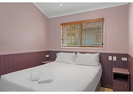 Superior 1 Bedroom Cabin