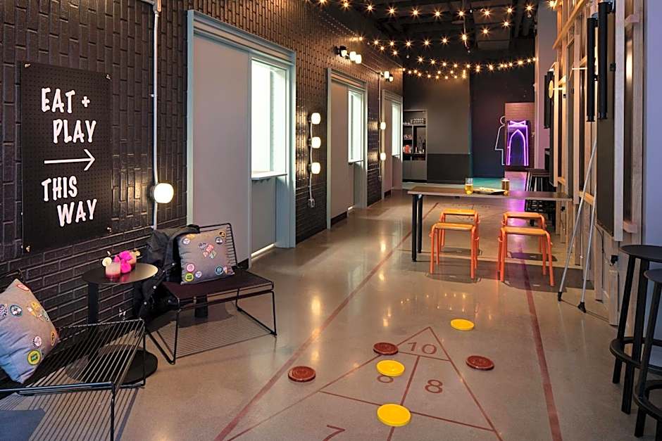 Moxy Portland Downtown