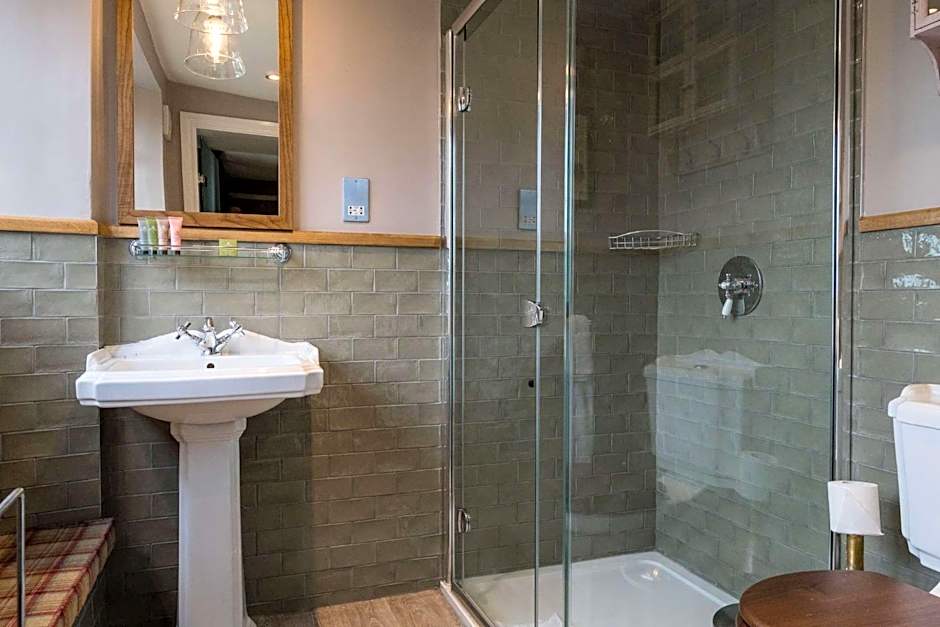 The Bell & Stuart House