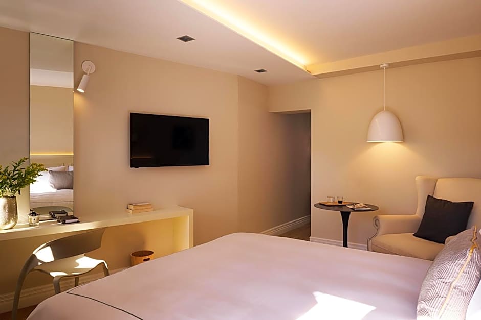 Vrachos Athens Suites