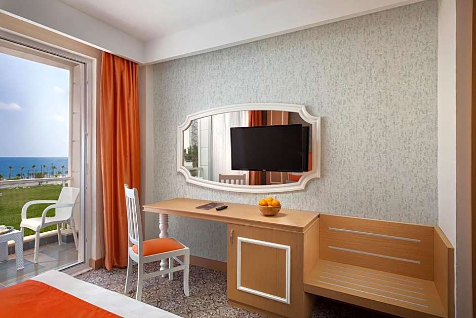 Golden Orange Hotel