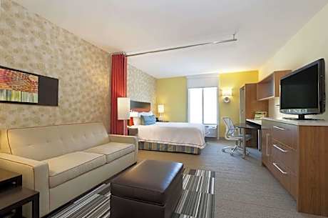 1Queen Mobilty/Hearing Access Tub Studio Nosm