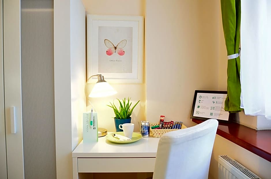 WenderEDU Business Center