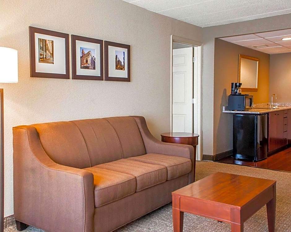 Quality Inn & Suites Orland Park - Chicago
