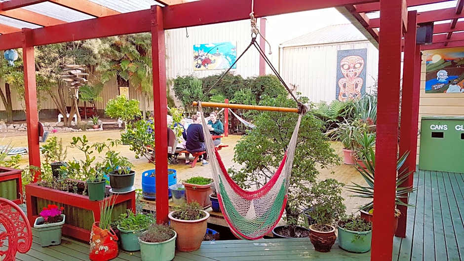 Bazils hostel & Surf School