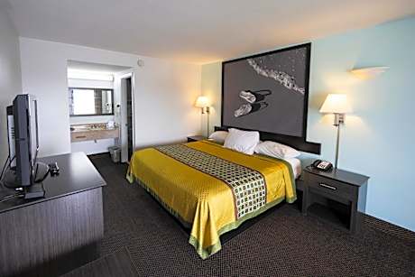 King Room - Non-Smoking