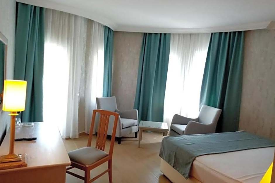 X Life Hotel Sarıgerme 15 - Adult Hotel
