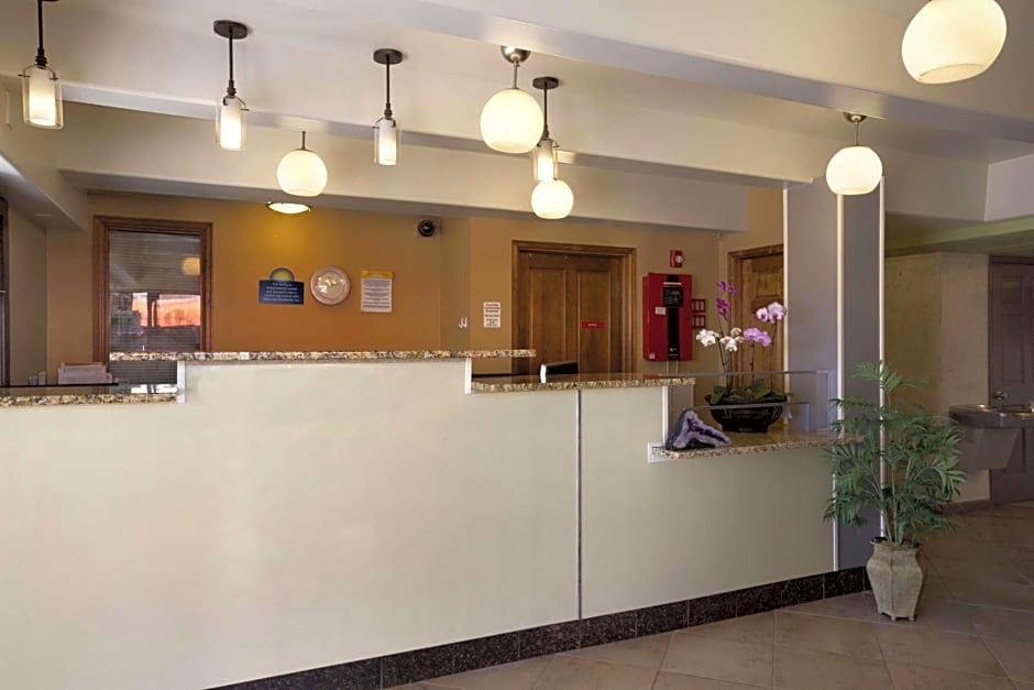 Days Inn by Wyndham Denver Downtown