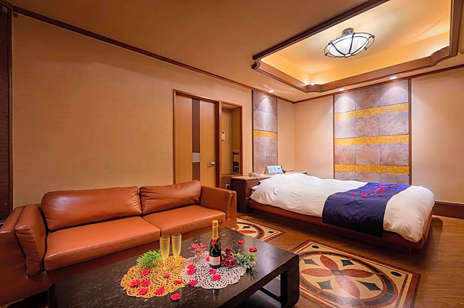 HOTEL MOBILIA (Adult Only)