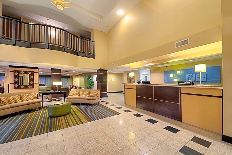 Holiday Inn Express Bloomington West