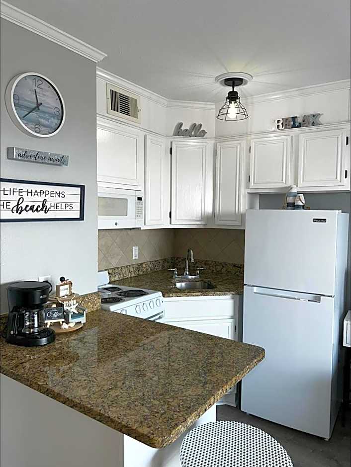 Sea Chase with an ocean view at Casa Del Mar