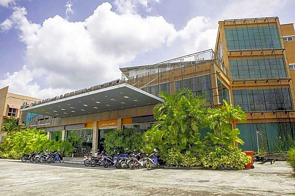 chawlada hotel