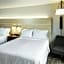 Holiday Inn Express and Suites Medford By IHG