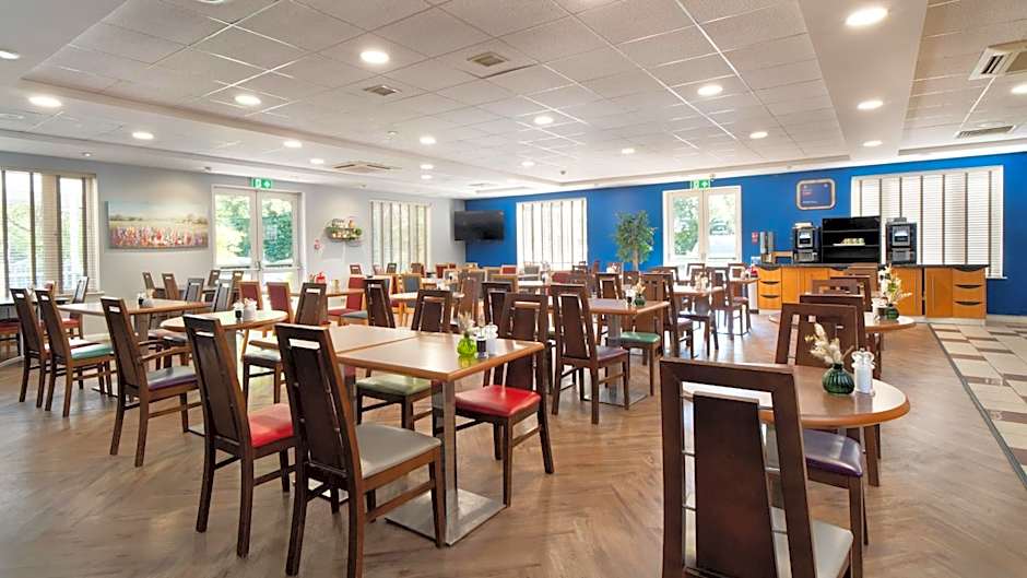 Holiday Inn Express Poole By IHG