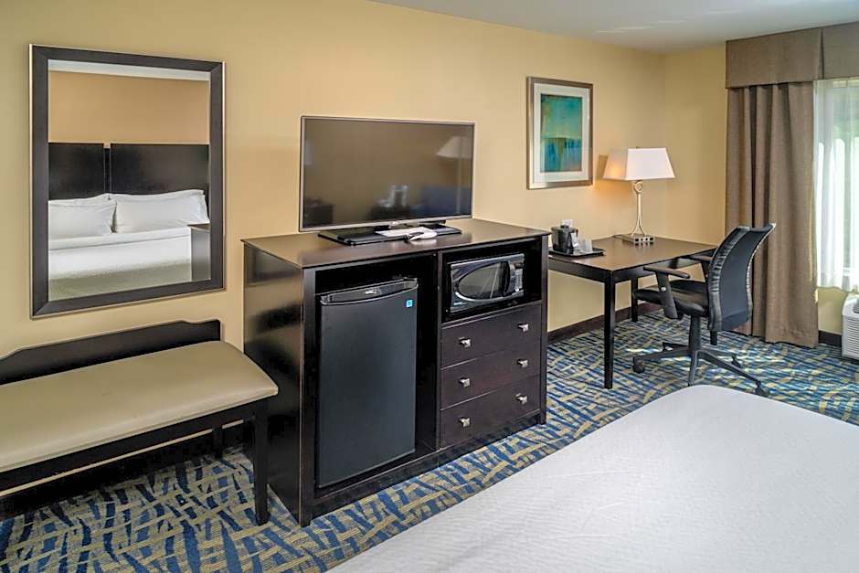 Holiday Inn Express & Suites Lebanon By IHG