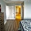 LAKETOWN 5 POOLs STEPS TO BEACH FAMILY FRIENDLY