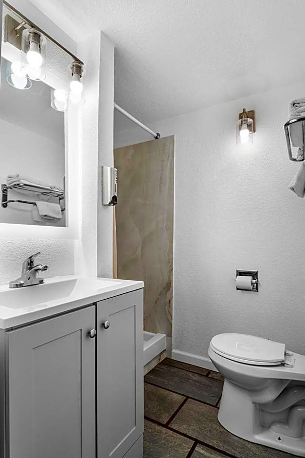Americas Best Value Inn Jonesville Hillsdale