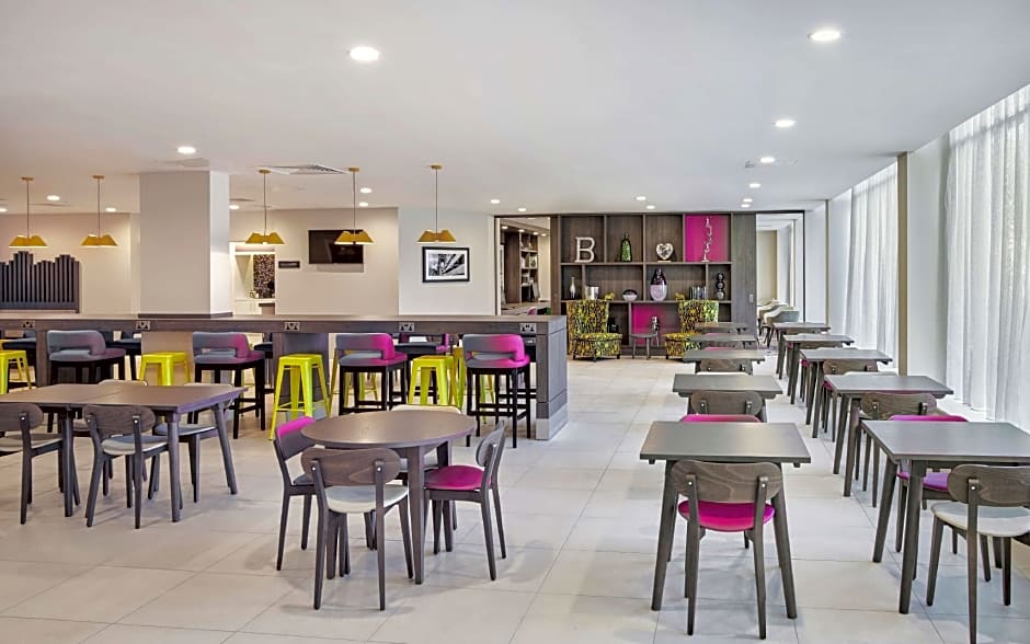 Hampton Bristol City