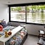 Houseboat Amsterdam - Room with a view
