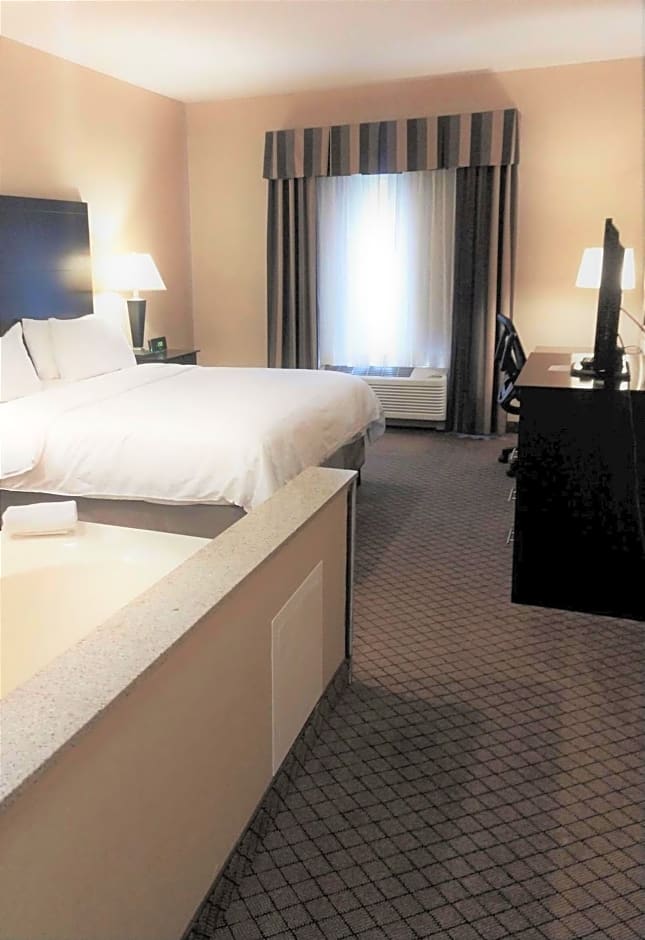 Holiday Inn Express Plymouth by IHG