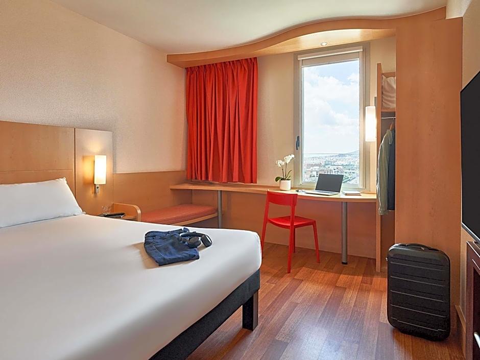 Ibis Barcelona Santa Coloma