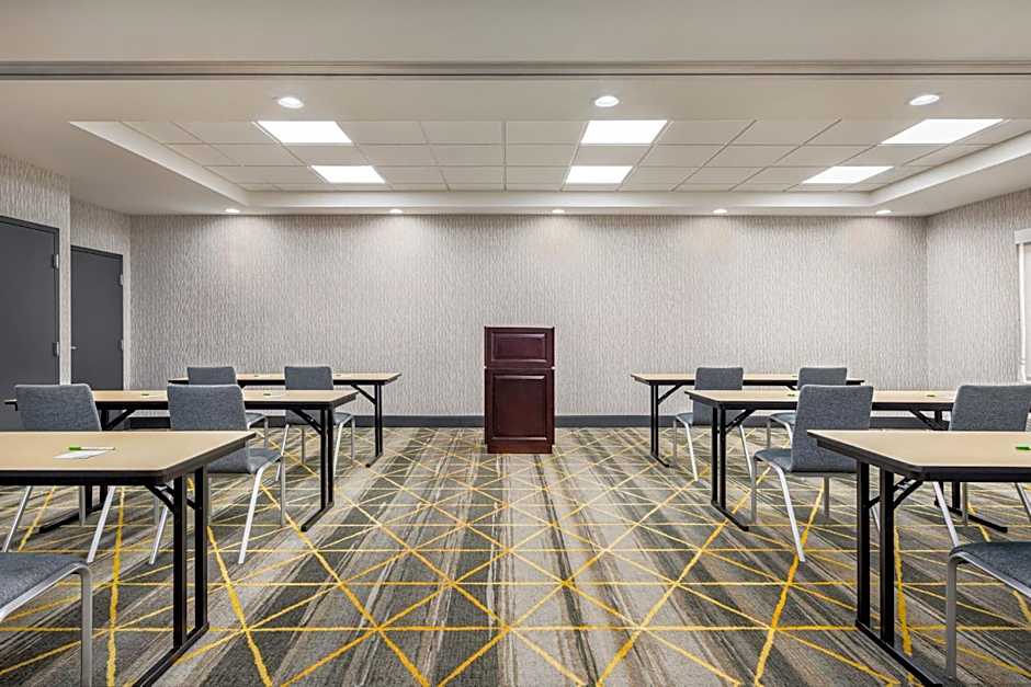 Holiday Inn Cheshire - Southington By IHG