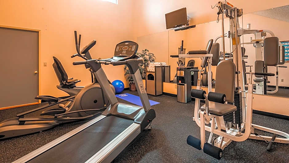 RiverTree Inn & Suites