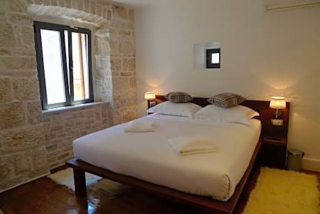 Double Room with Street View