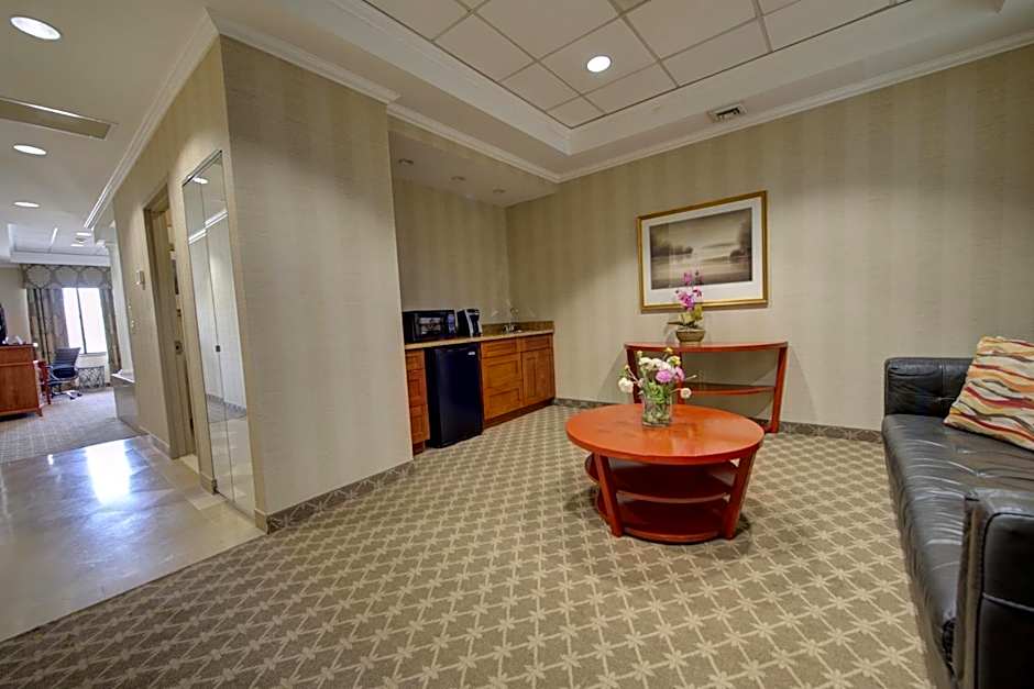 Holiday Inn Plainview-Long Island By IHG