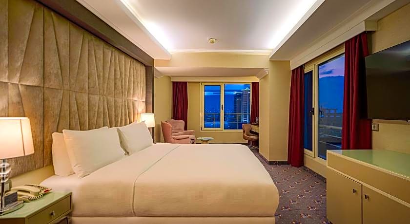 DoubleTree By Hilton Hotel Izmir - Alsancak