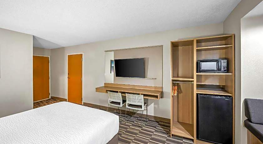 Microtel Inn & Suites by Wyndham Greensboro