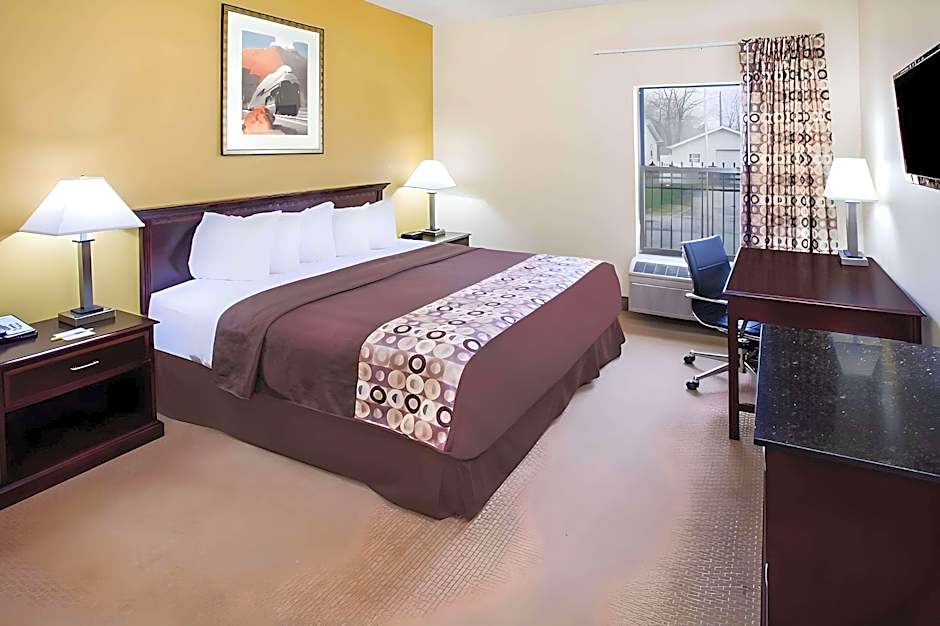 Photo 1 of 5 of 1 King Bed with Sofabed