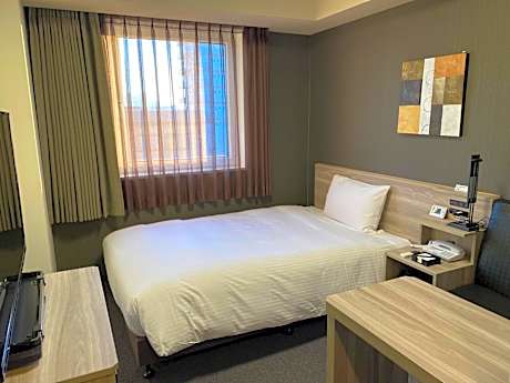 Standard Single Room - Non-Smoking