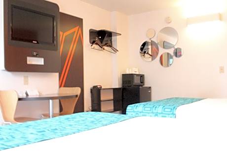 Queen Room with Two Queen Beds - Non-Smoking