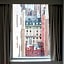 Hotel 32 32