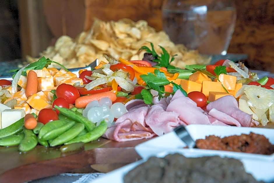 Inn on the Lake - Whitehorse