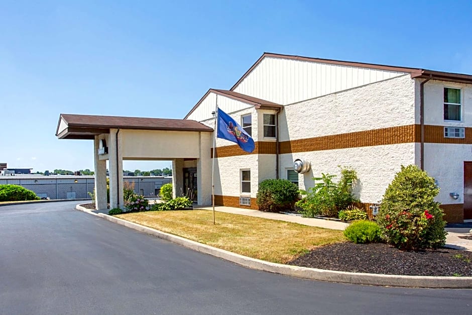 Days Inn by Wyndham Lancaster PA Dutch Country