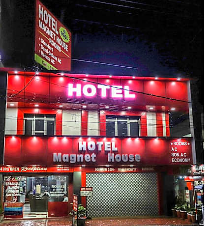 Hotel Magnet House