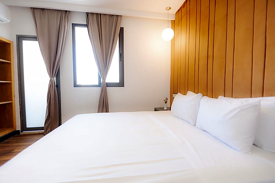 WINDSOR HOTEL CITY CENTER