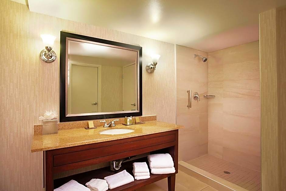 DoubleTree By Hilton Columbia