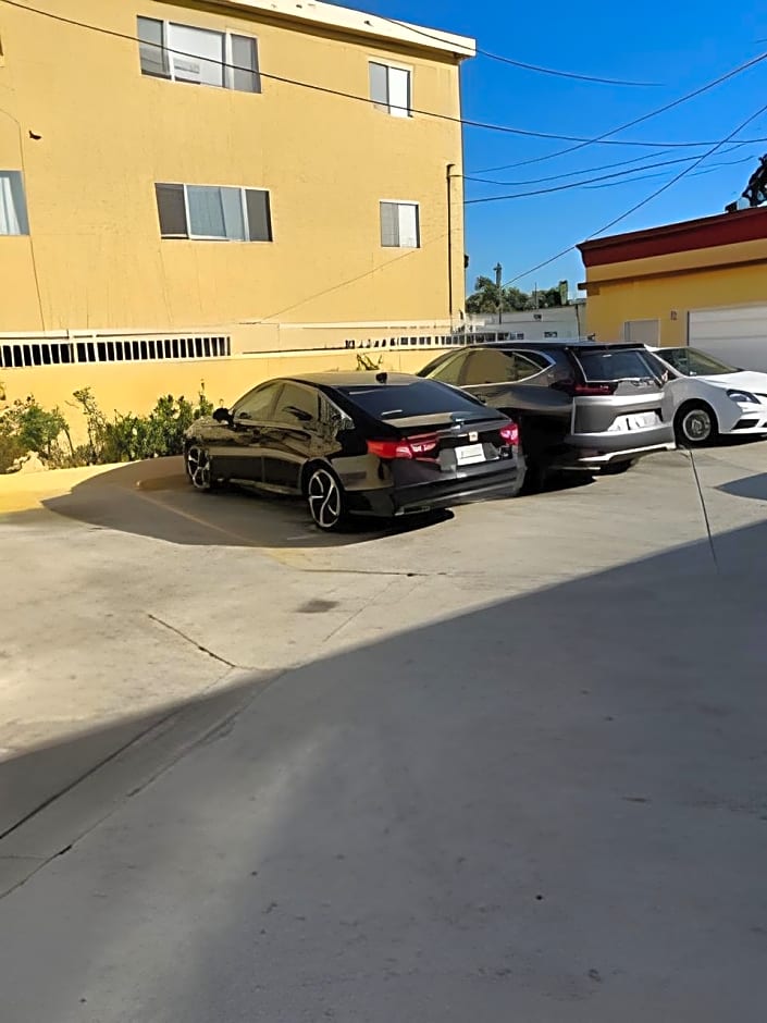 KING MOTEL