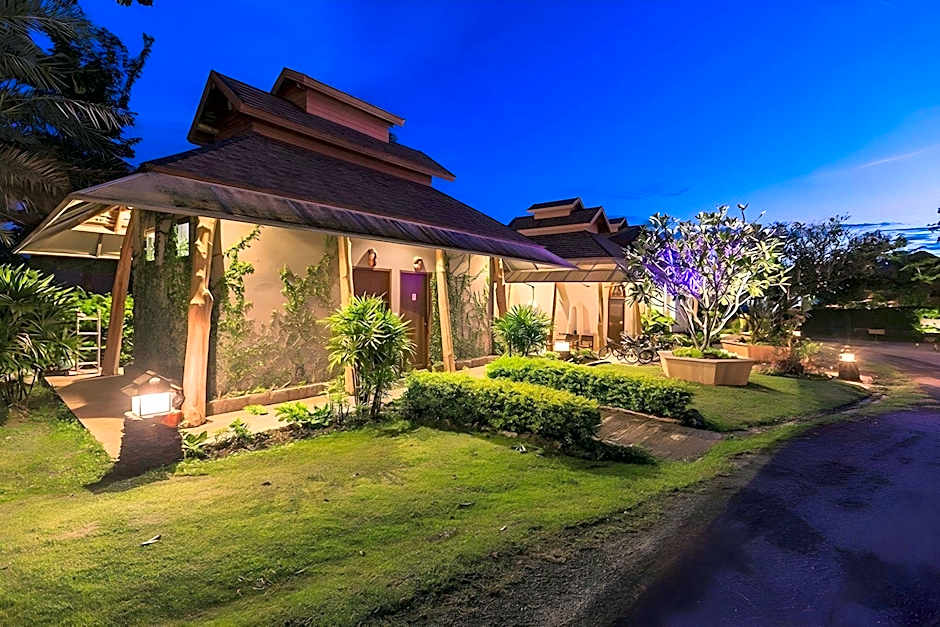 Phukumhom Resort